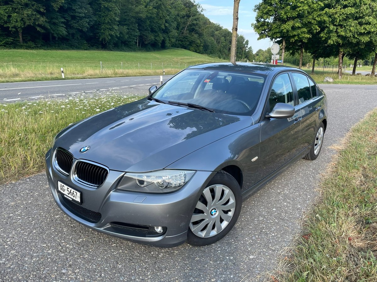 BMW 3er Reihe E90 320i
