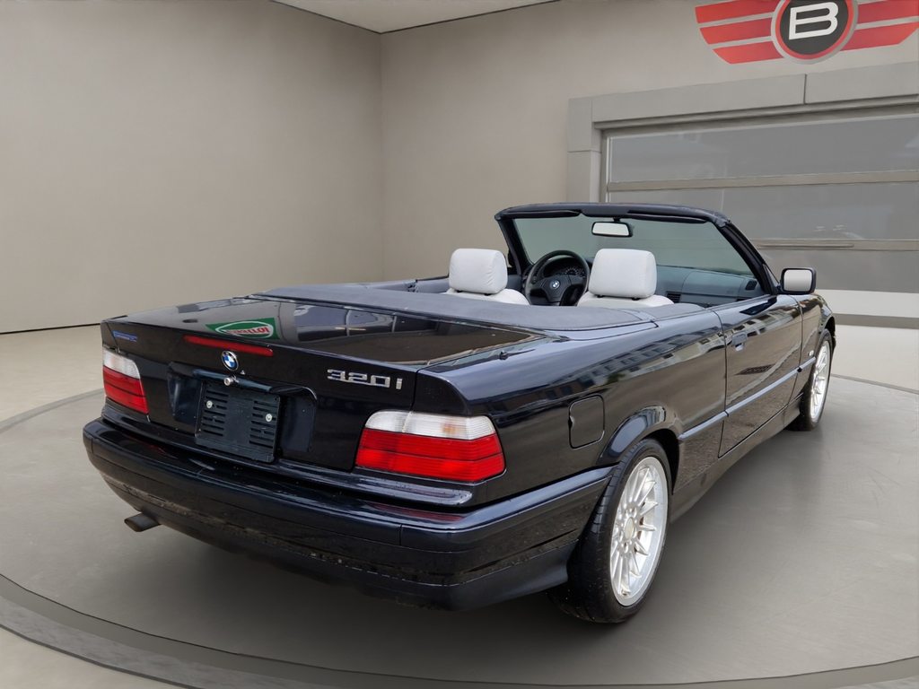 BMW 320i Cabrio, Essence, Occasion / Utilisé, Manuelle - 6
