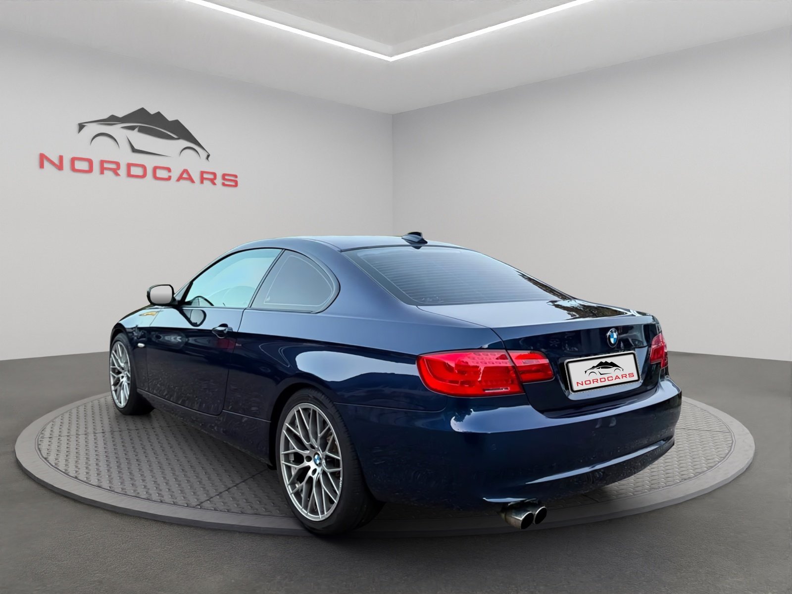 BMW 320i Coupé Steptronic, Benzin, Occasion / Gebraucht, Automatik - 3