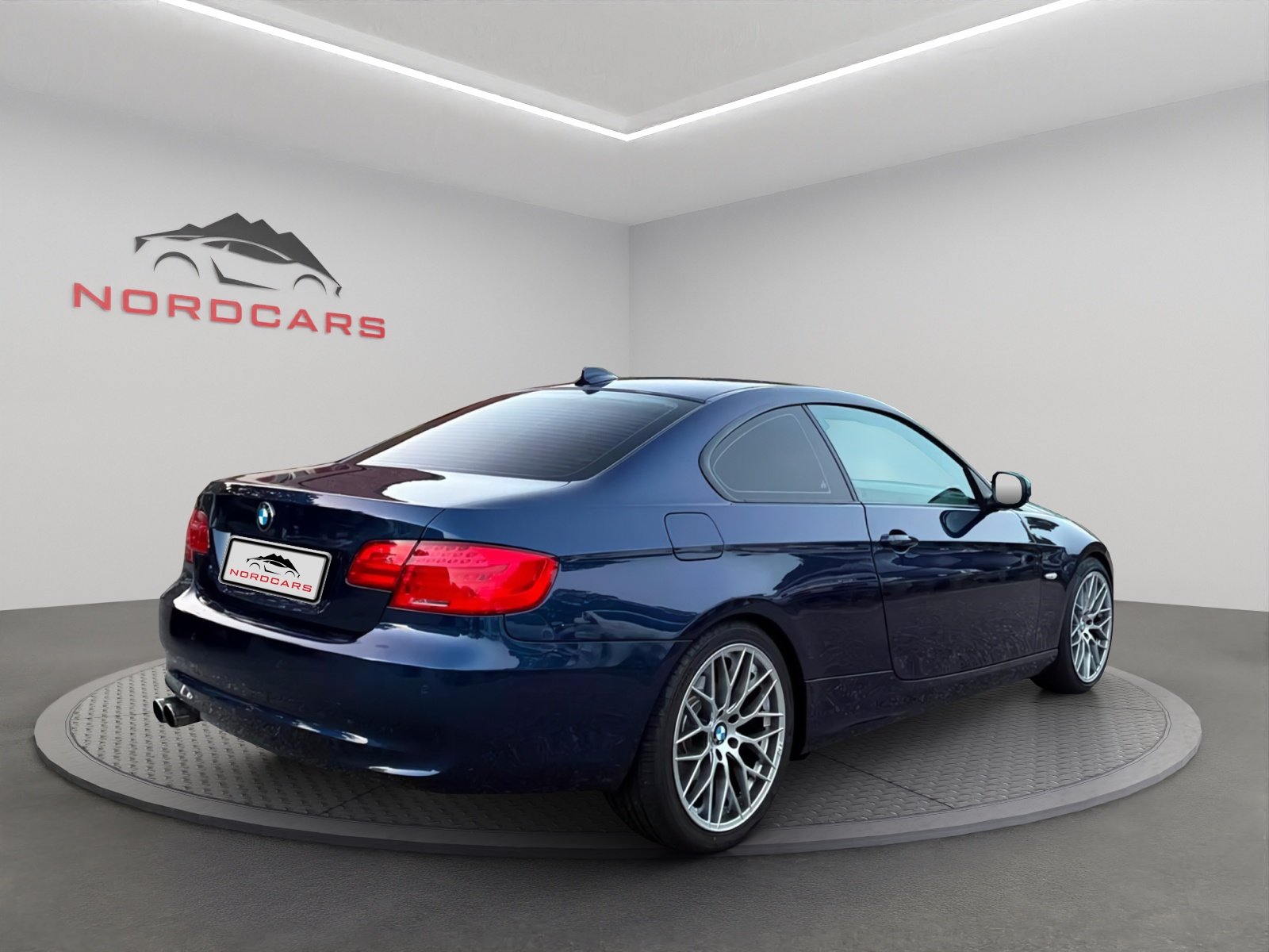 BMW 320i Coupé Steptronic, Benzin, Occasion / Gebraucht, Automatik - 5