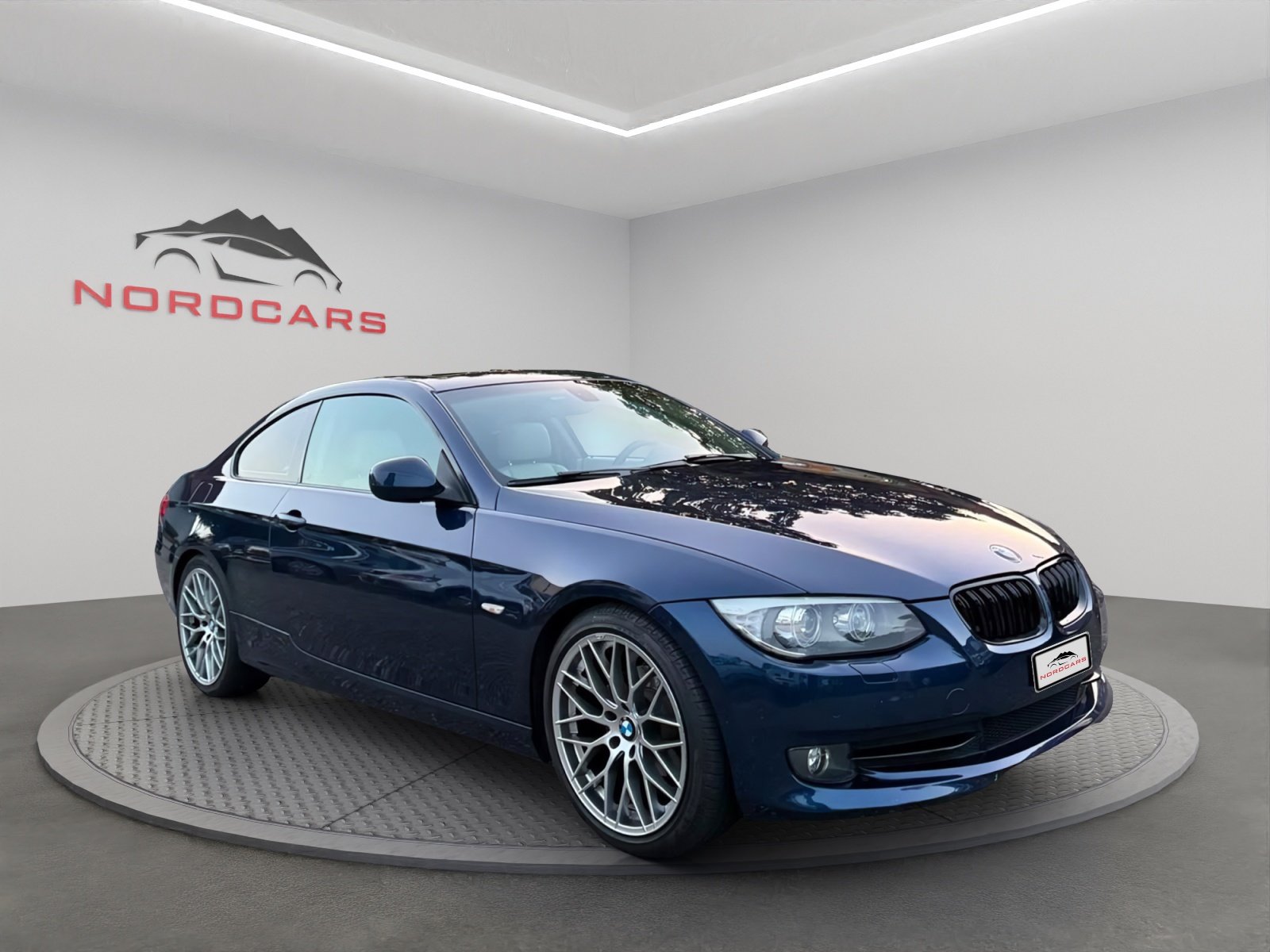 BMW 320i Coupé Steptronic, Benzin, Occasion / Gebraucht, Automatik - 7
