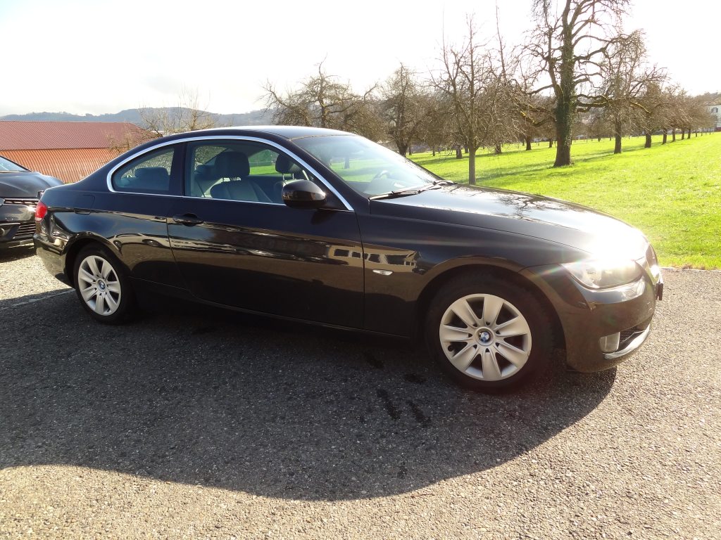 BMW 320 320i, Benzin, Occasion / Gebraucht, Handschaltung - 4