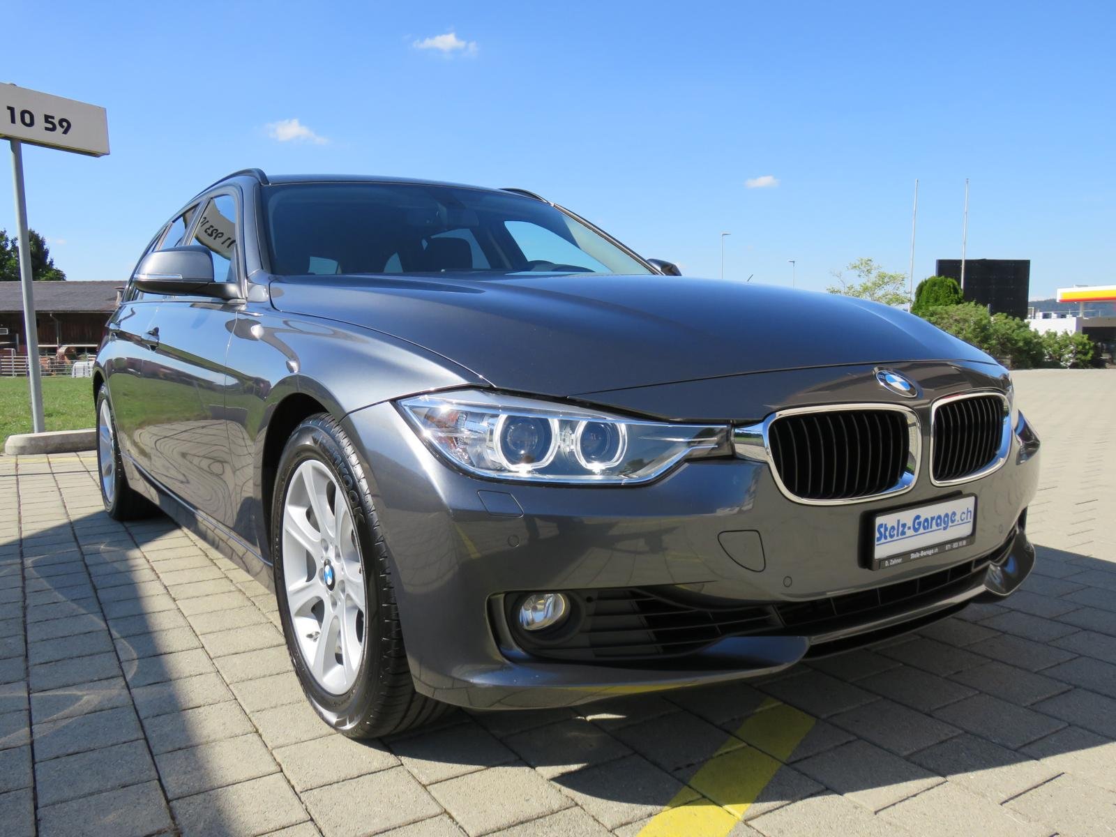 BMW 320i Touring, Benzina, Occasioni / Usate, Automatico - 2
