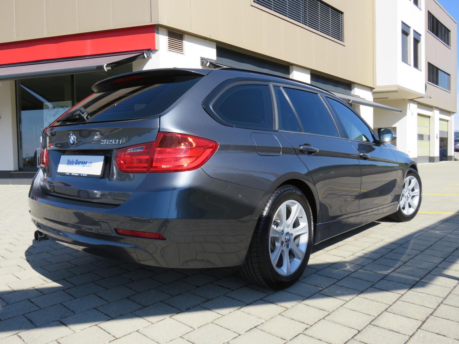 BMW 320i Touring, Benzina, Occasioni / Usate, Automatico - 5