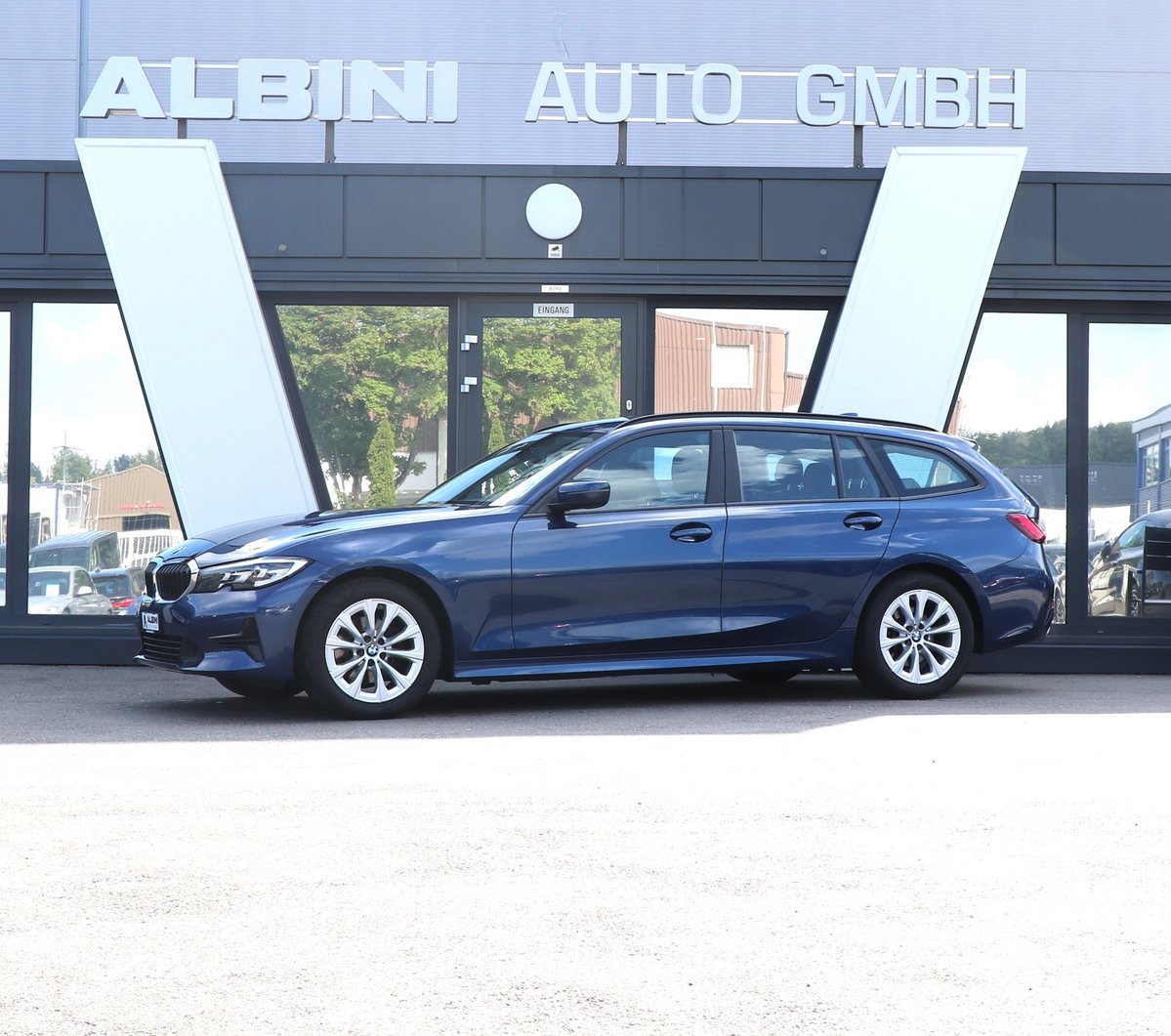 BMW 320i Touring Steptronic