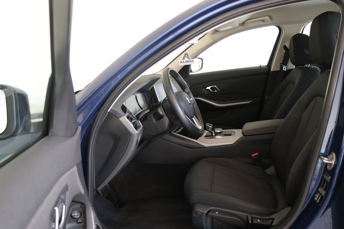 BMW 320i Touring Steptronic, Benzin, Occasion / Gebraucht, Automatik - 6
