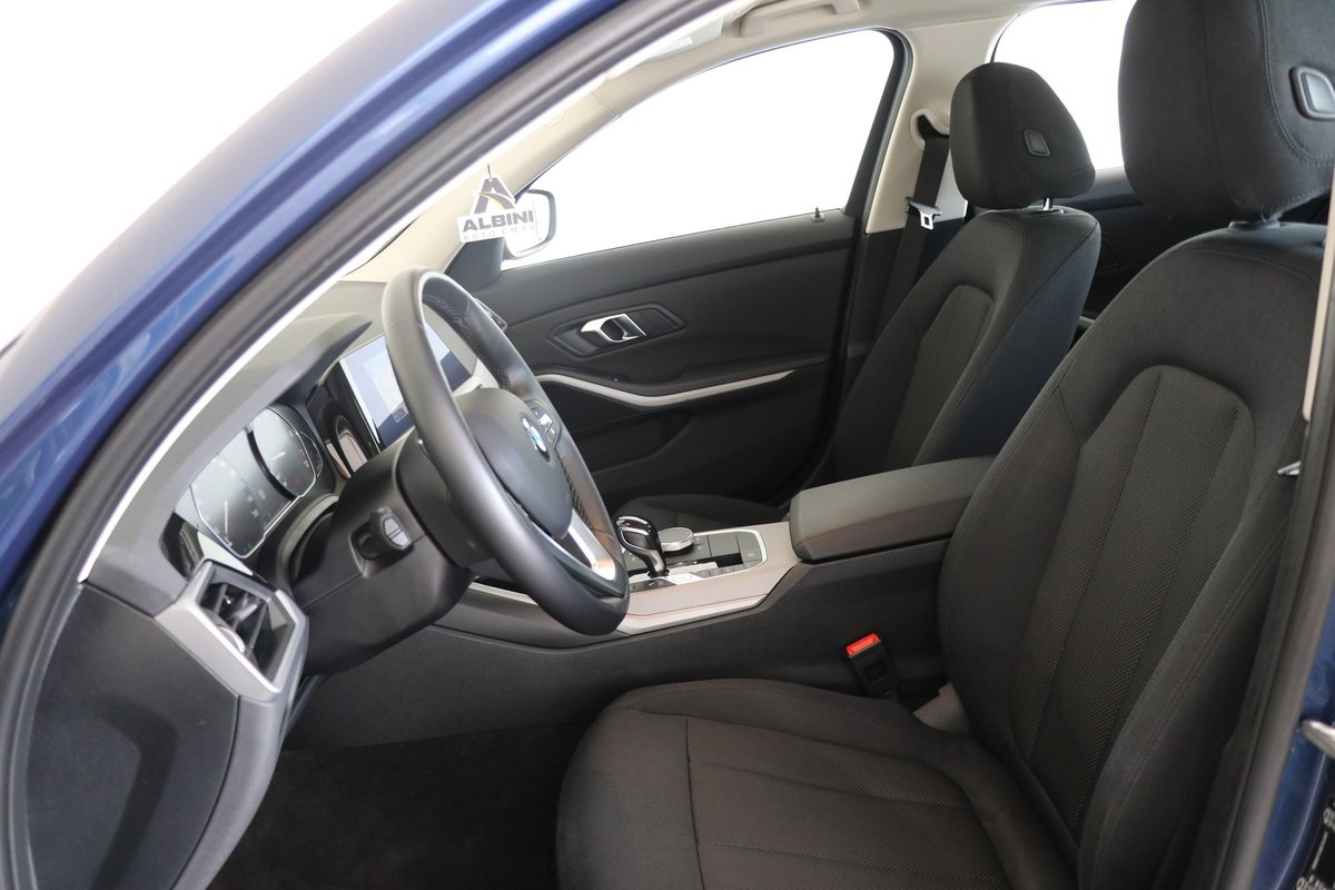 BMW 320i Touring Steptronic, Benzin, Occasion / Gebraucht, Automatik - 7
