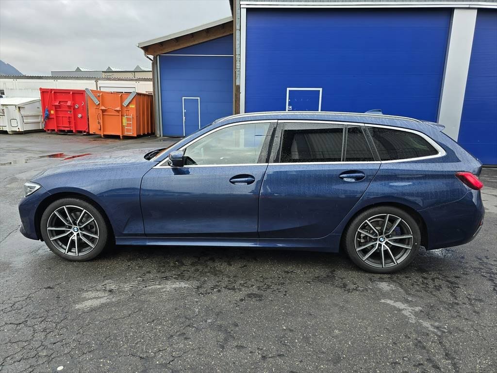 BMW 320d 48V Touring Luxury Line Steptronic, Mild-Hybrid Diesel/Electric, Second hand / Used, Automatic - 2