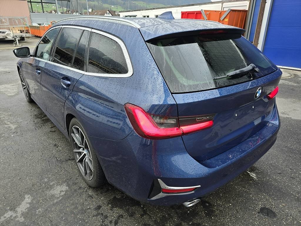 BMW 320d 48V Touring Luxury Line Steptronic, Mild-Hybrid Diesel/Electric, Second hand / Used, Automatic - 3