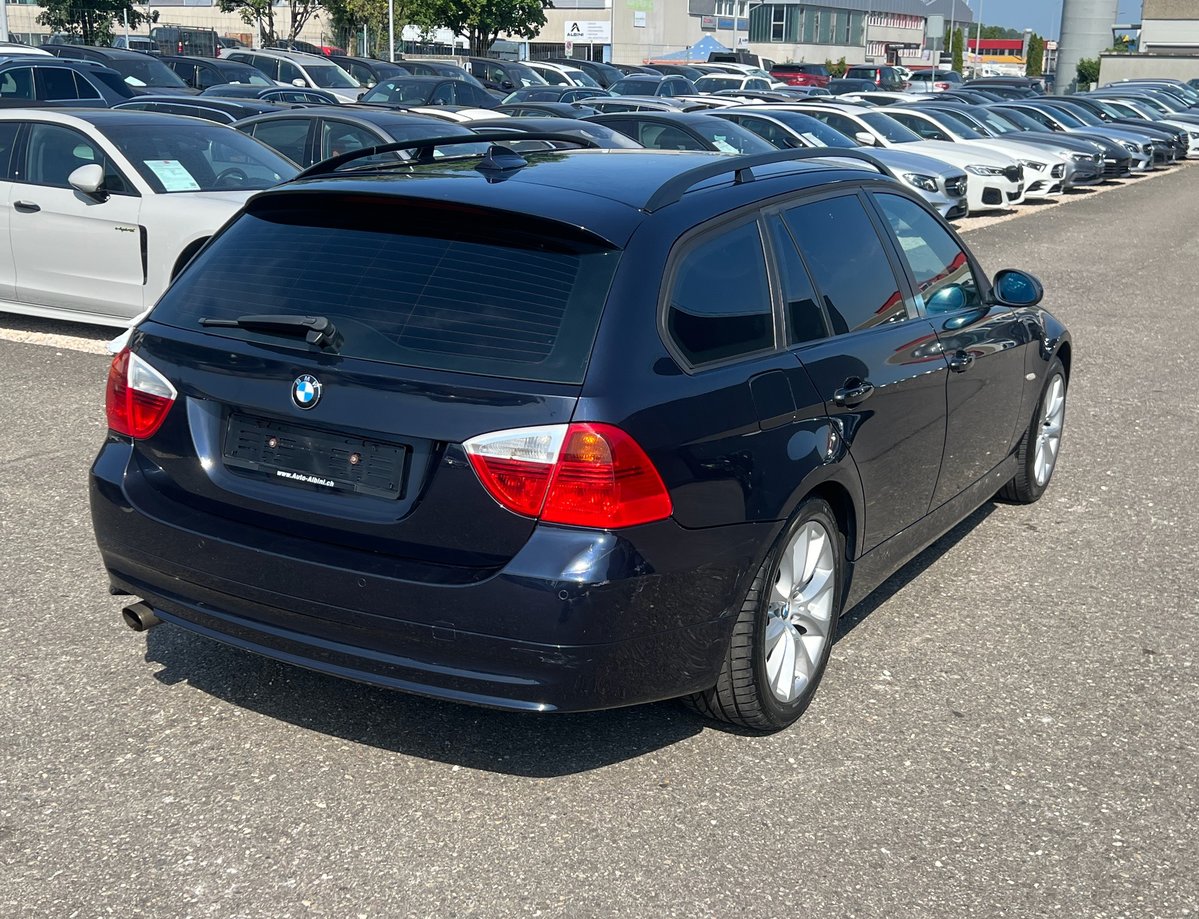 BMW 320i Touring, Benzin, Occasion / Gebraucht, Handschaltung - 2