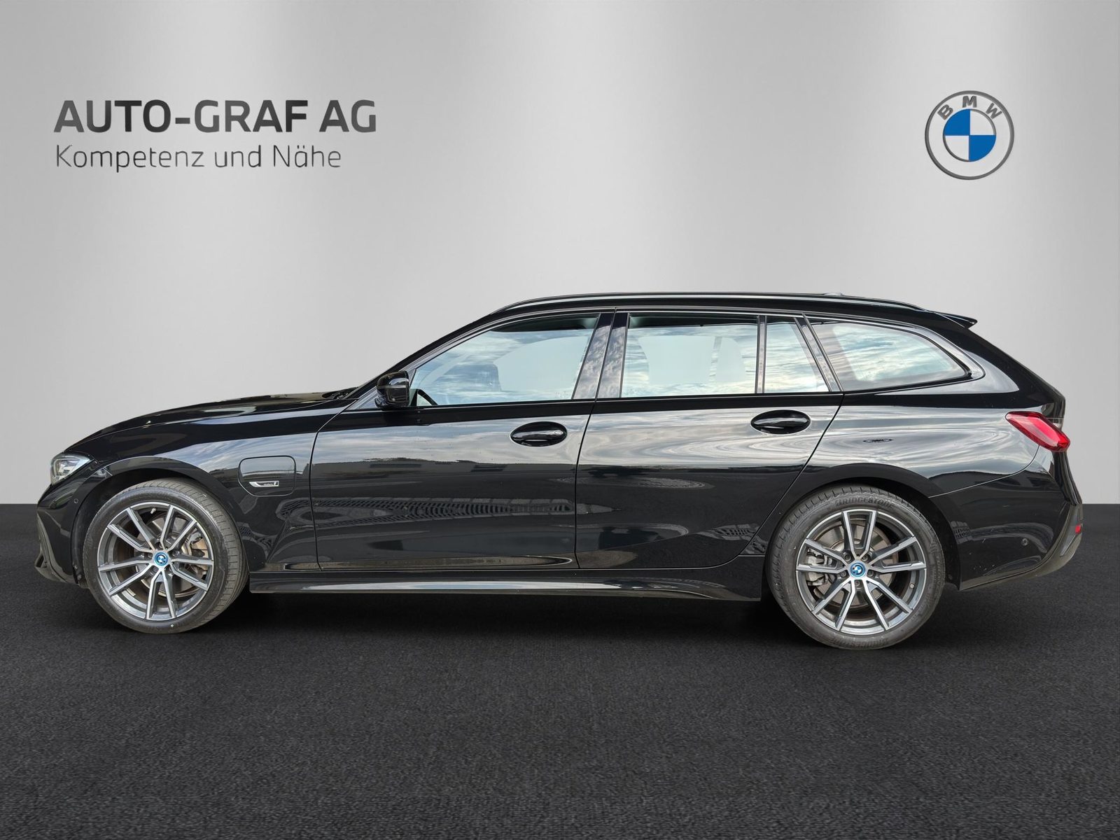 BMW 320e Touring Sport Line Steptronic, Plug-in-Hybrid Benzin/Elektro, Occasion / Gebraucht, Automatik - 2