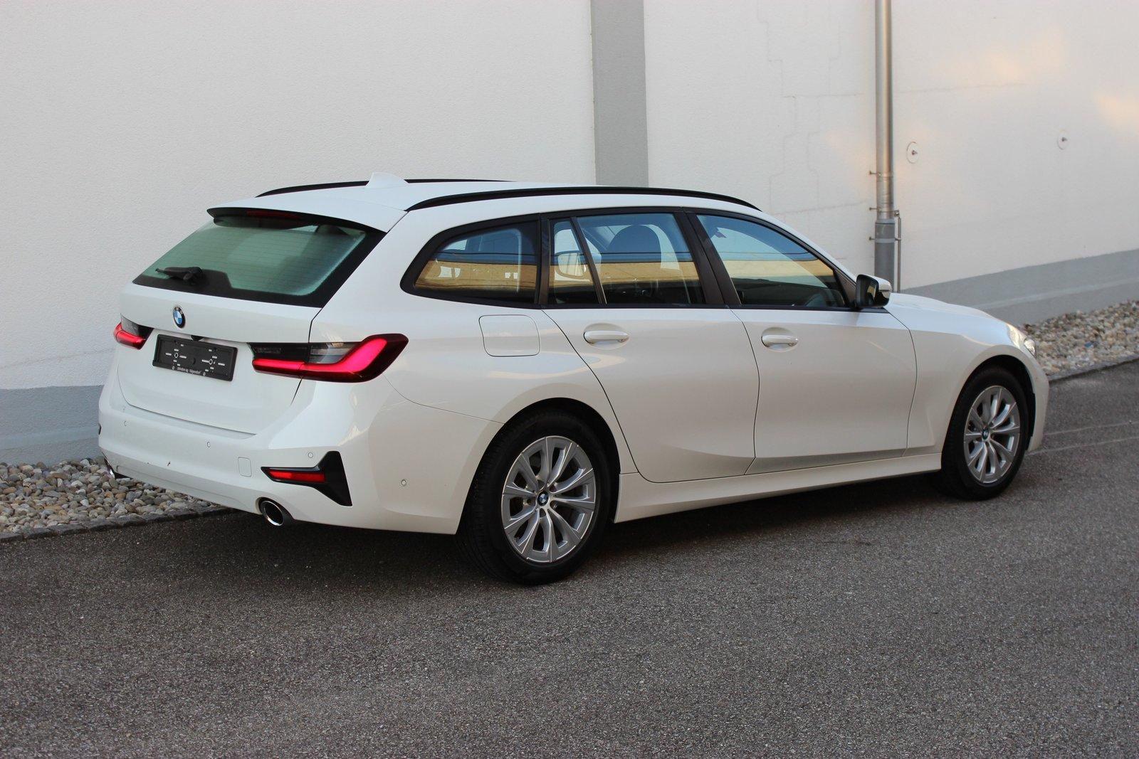BMW 320d 48V Touring *ANHÄNGERKUPPLUNG*, Mild-Hybrid Diesel/Elektro, Occasion / Gebraucht, Automat - 6