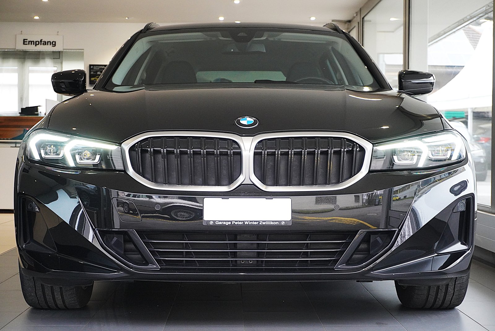 BMW 320d 48V Touring Steptronic, Mild-Hybrid Diesel/Electric, Second hand / Used, Automatic - 2