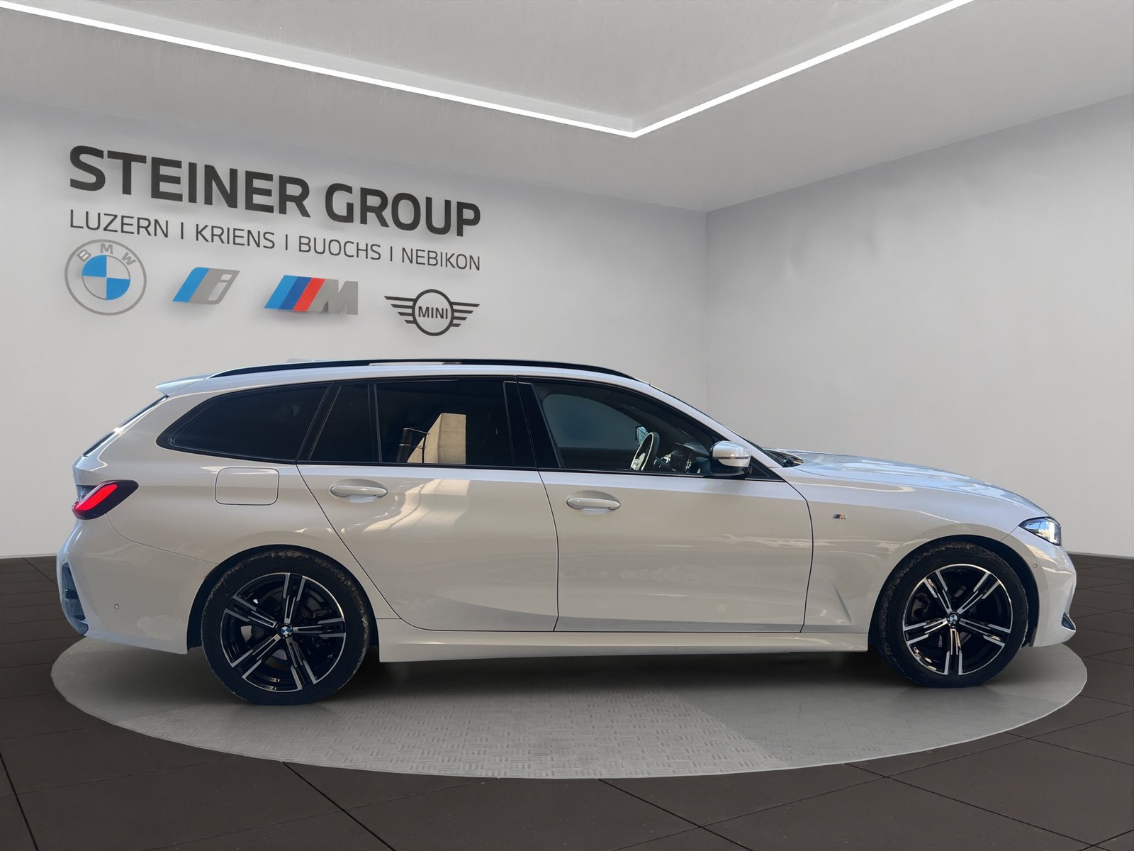 BMW 320d 48V Touring Steptronic M Sport, Mild-Hybrid Diesel/Electric, Second hand / Used, Automatic - 4
