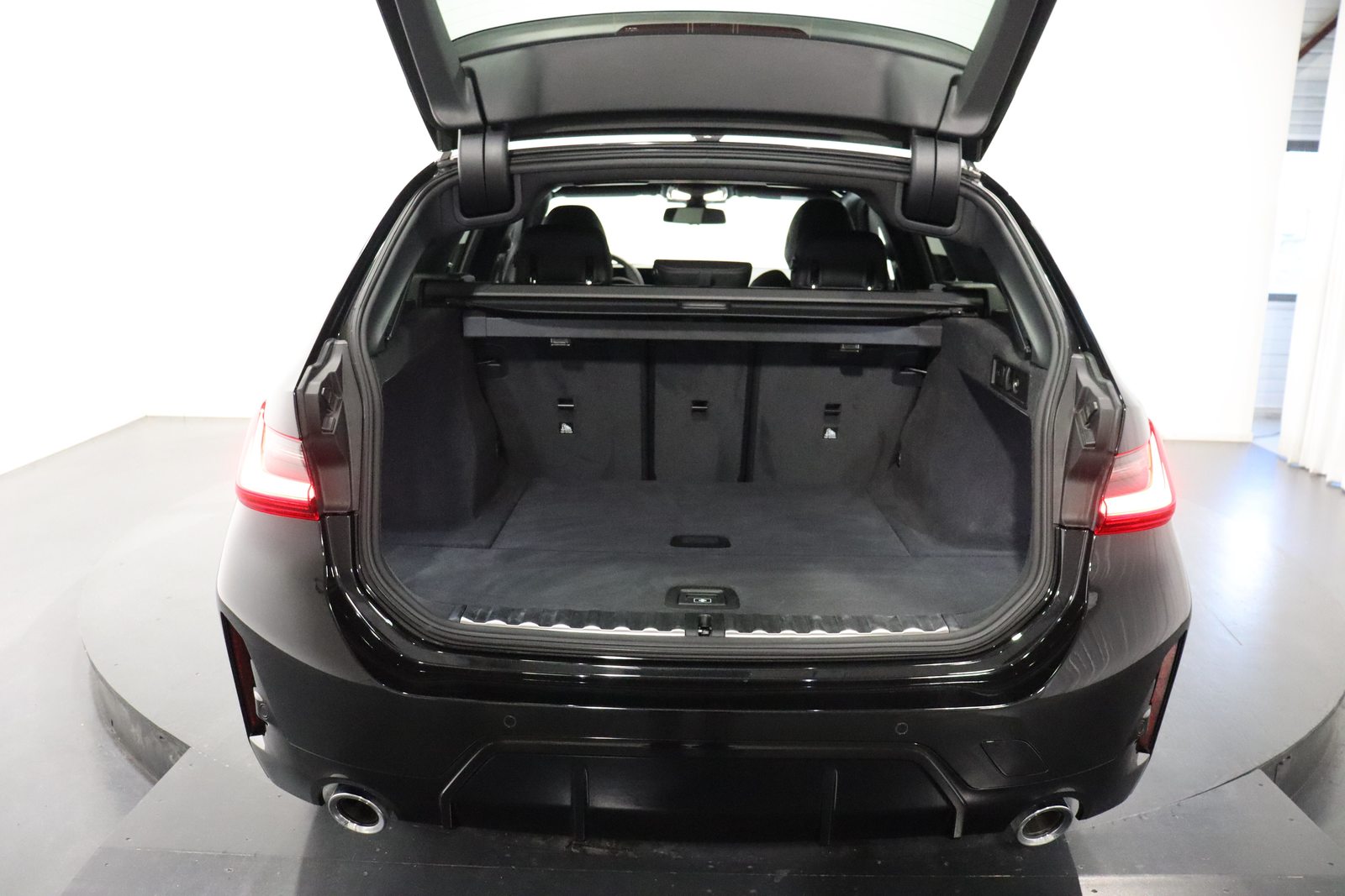 BMW 320d xDrive SAG Touring, Mild-Hybrid Diesel/Elektro, Occasion / Gebraucht, Automatik - 5