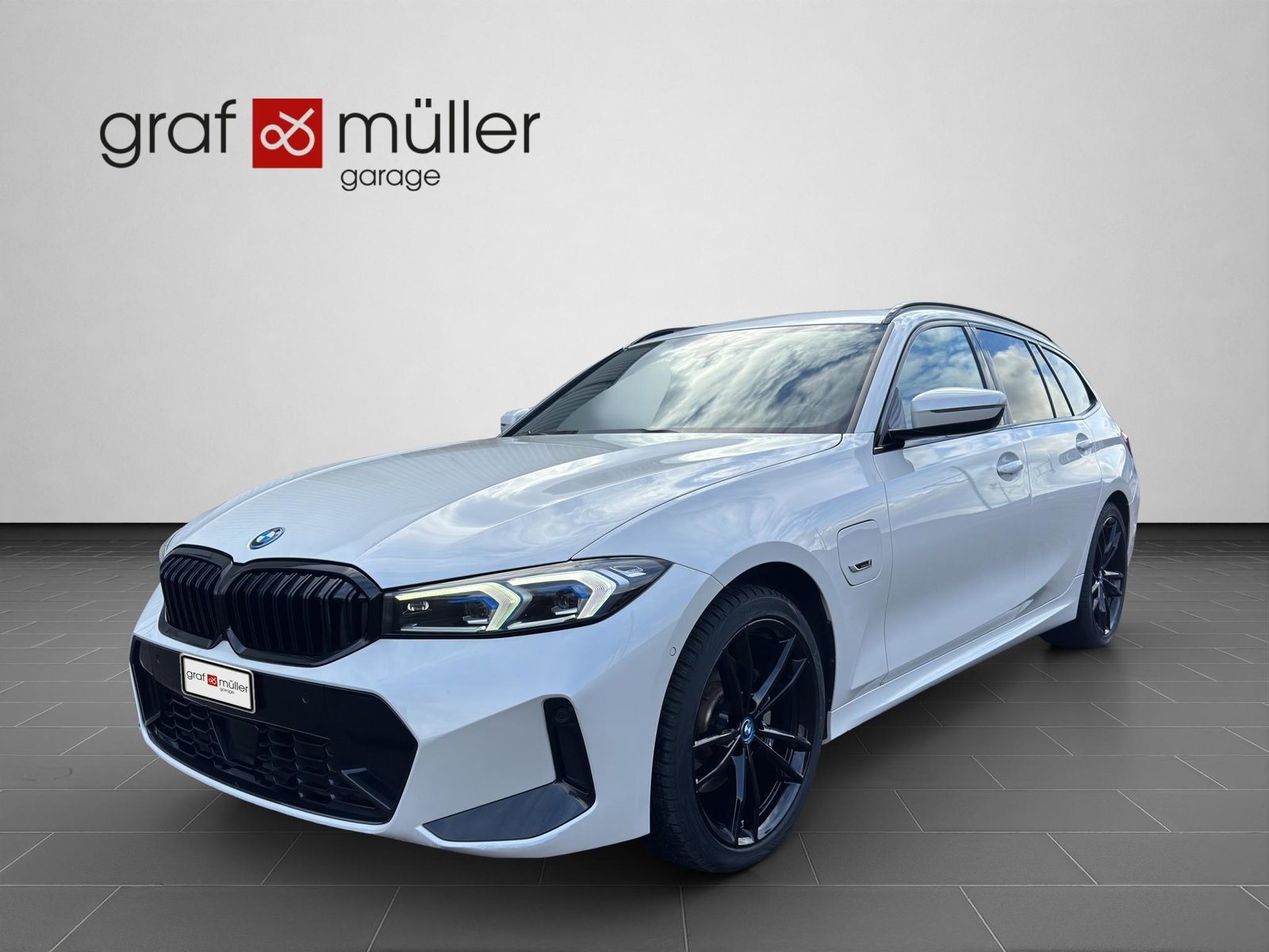 BMW 320e M-Sport Touring