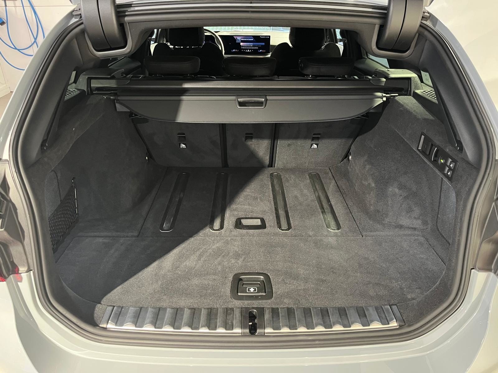 BMW 320d xDrive Touring, Hybride Léger Diesel/Électricité, Occasion / Utilisé, Automatique - 3
