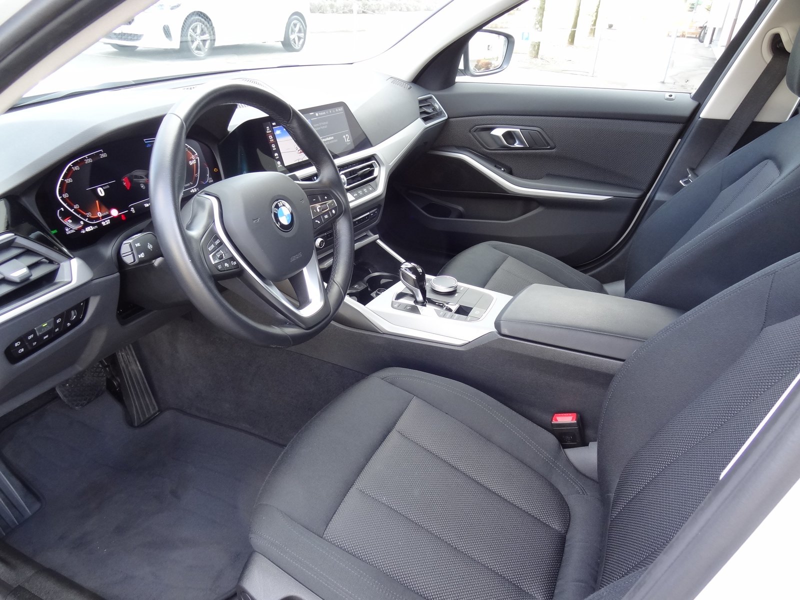 BMW 320d 48V Touring Steptronic, Mild-Hybrid Diesel/Electric, Second hand / Used, Automatic - 5
