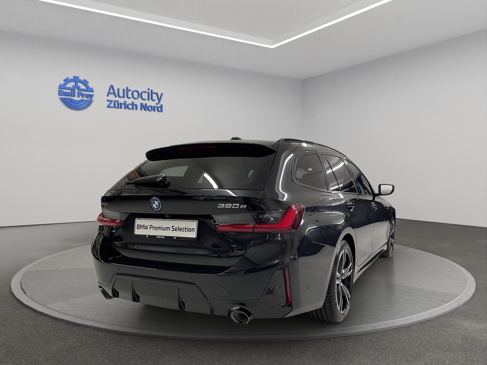 BMW 320e xDrive Touring, Hybride Rechargeable Essence/Électricité, Occasion / Utilisé, Automatique - 2