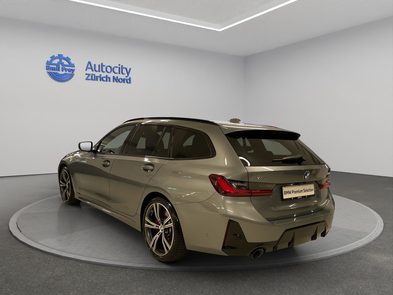 BMW 320d xDrive Touring SAG, Mild-Hybrid Diesel/Electric, Second hand / Used, Automatic - 4