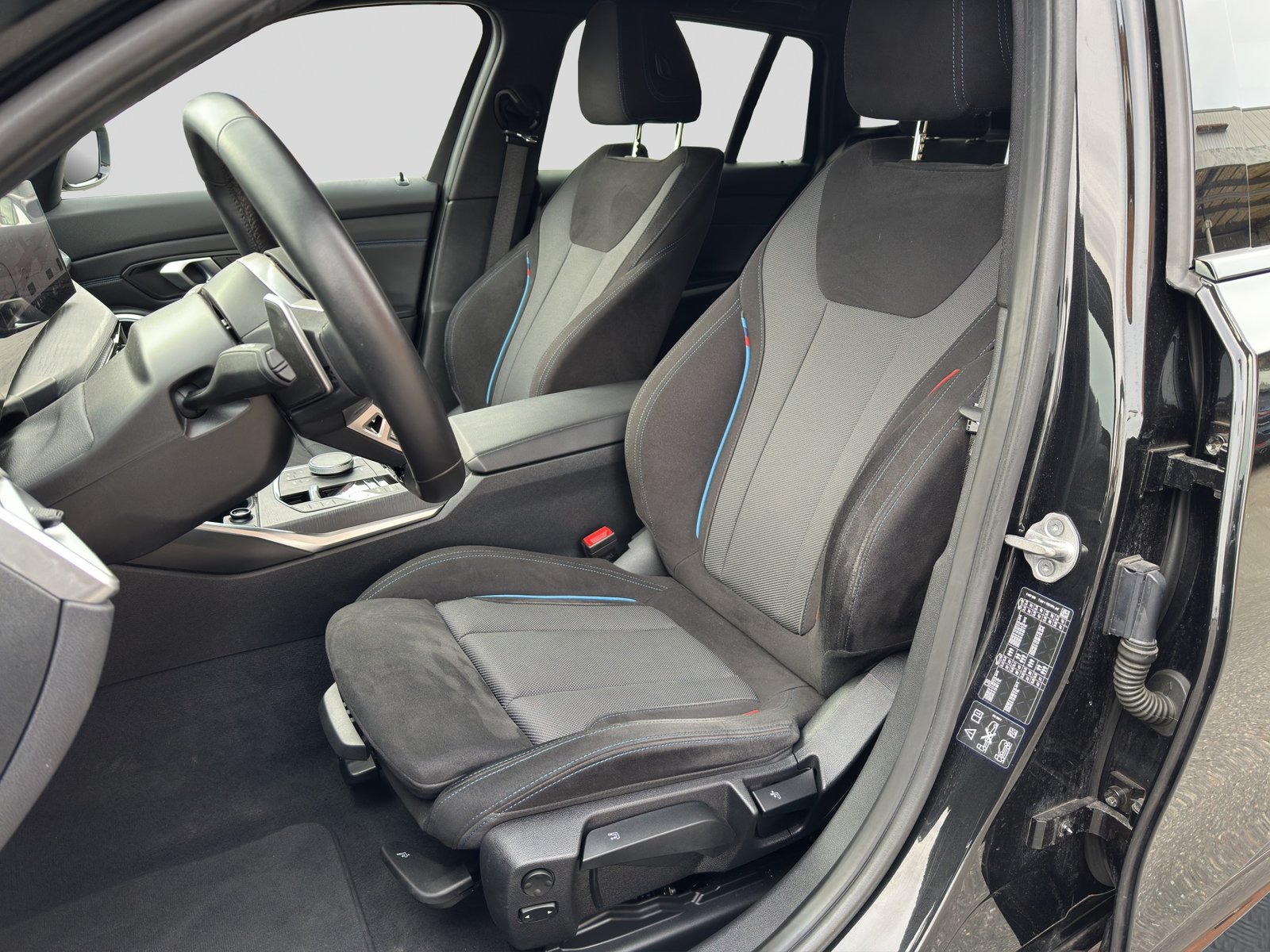 BMW 320d 48V Touring M Sport Steptronic, Hybride Léger Diesel/Électricité, Occasion / Utilisé, Automatique - 6