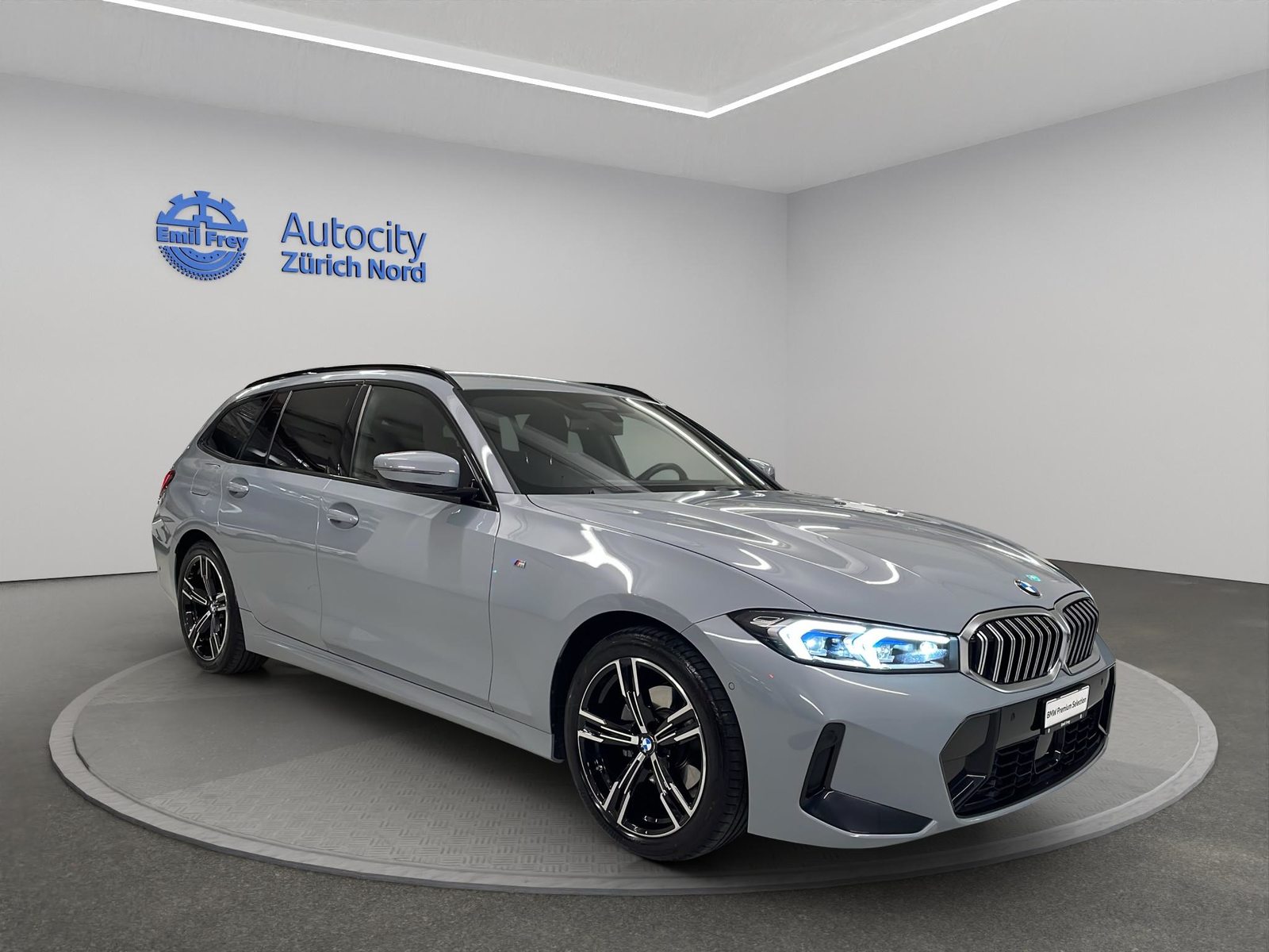 BMW 320d xDrive SAG Touring, Mild-Hybrid Diesel/Electric, Second hand / Used, Automatic - 4
