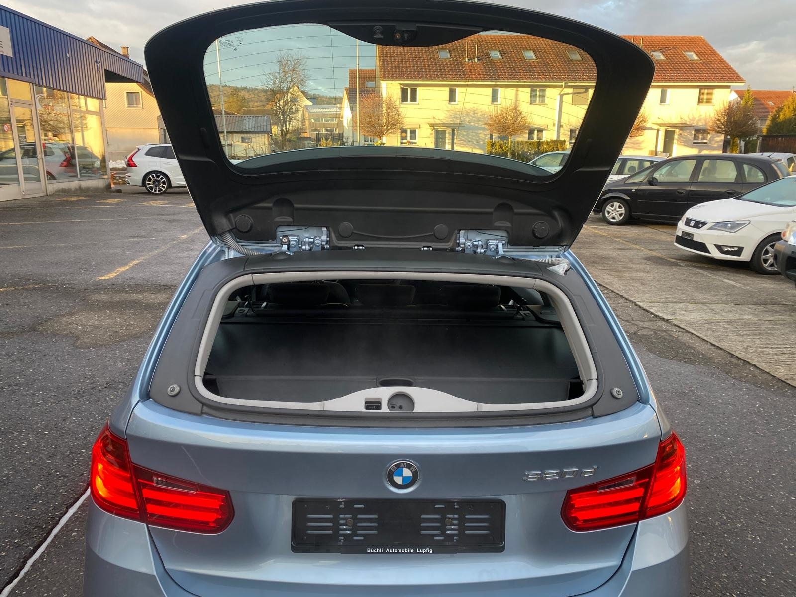 BMW 320d Touring Steptronic, Diesel, Occasion / Utilisé, Automatique - 6