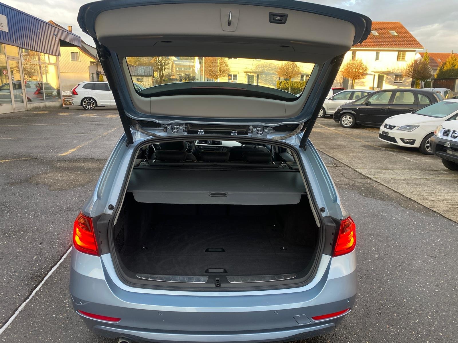 BMW 320d Touring Steptronic, Diesel, Occasion / Utilisé, Automatique - 7