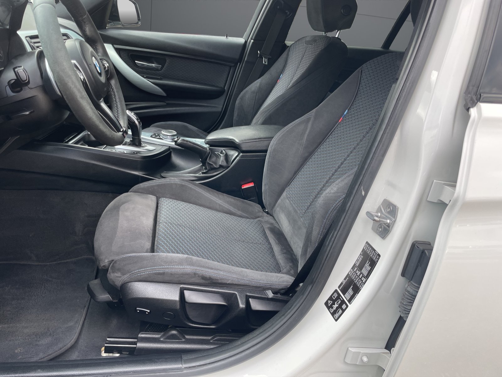 BMW 320d M Sport Touring Steptronic, Diesel, Occasion / Gebraucht, Automatik - 5