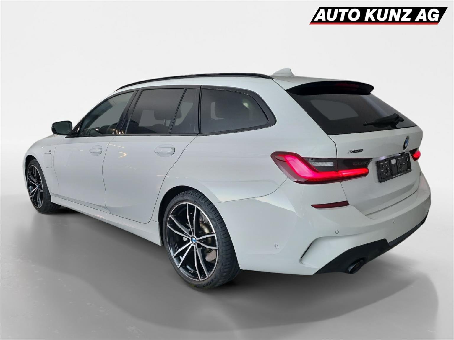 BMW 320e Touring PureM Sport, Occasioni / Usate, Automatico - 2