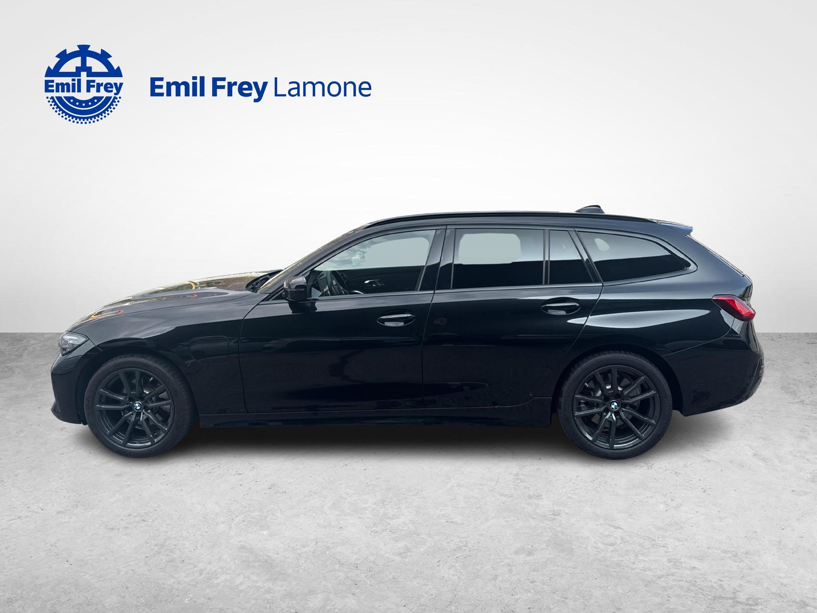 BMW 320e xDrive SAG Touring, Plug-in-Hybrid Petrol/Electric, Second hand / Used, Automatic - 4