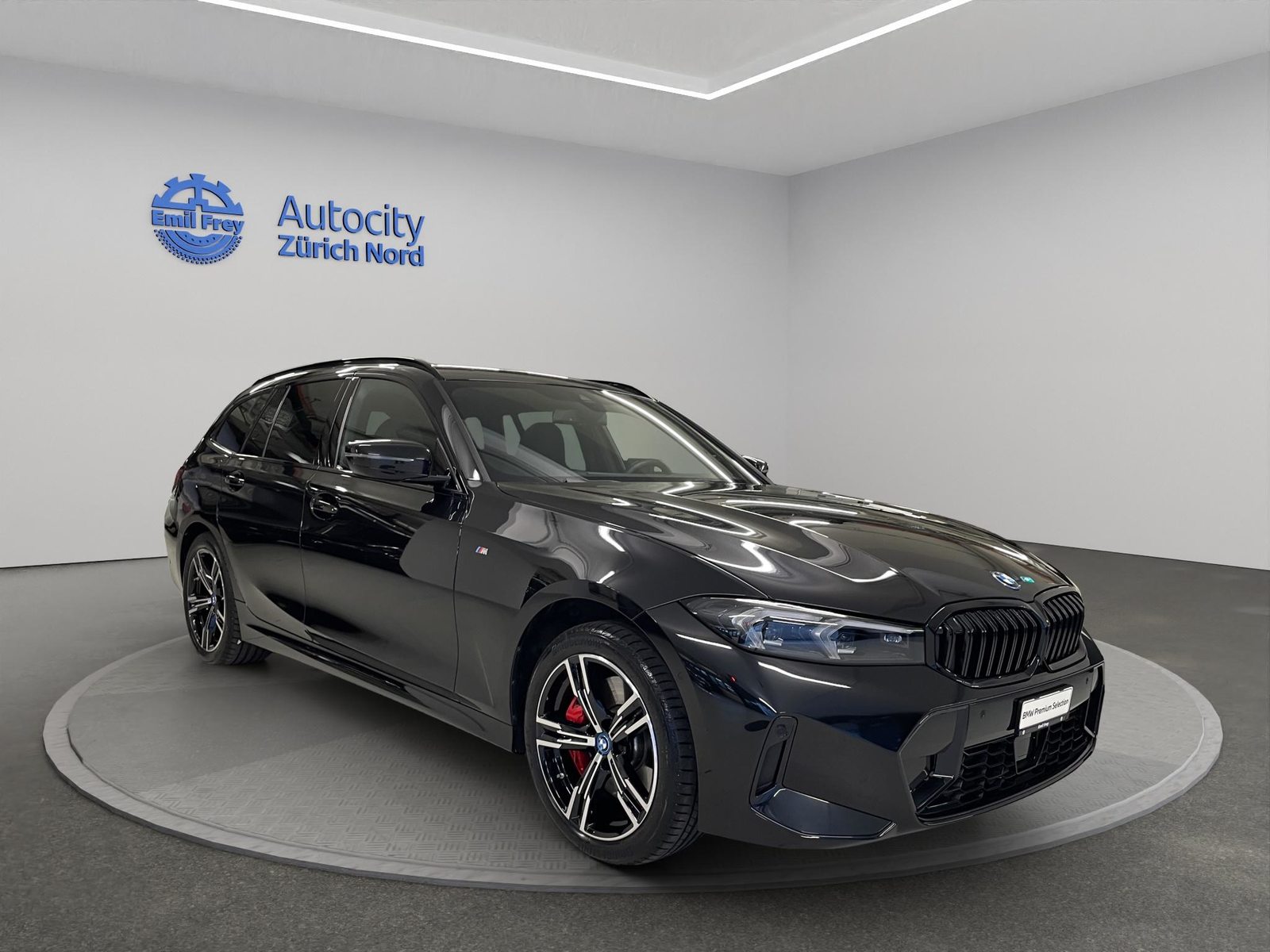 BMW 320e xDrive Touring, Plug-in-Hybrid Benzina/Elettrica, Occasioni / Usate, Automatico - 3