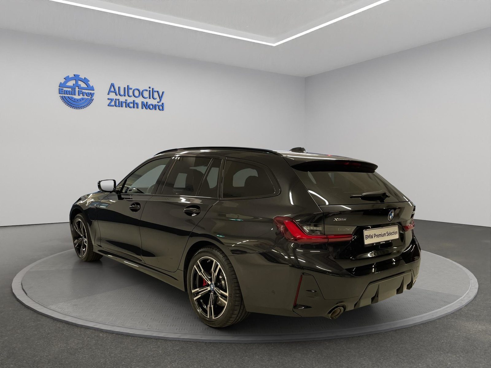 BMW 320e xDrive Touring, Plug-in-Hybrid Benzina/Elettrica, Occasioni / Usate, Automatico - 4