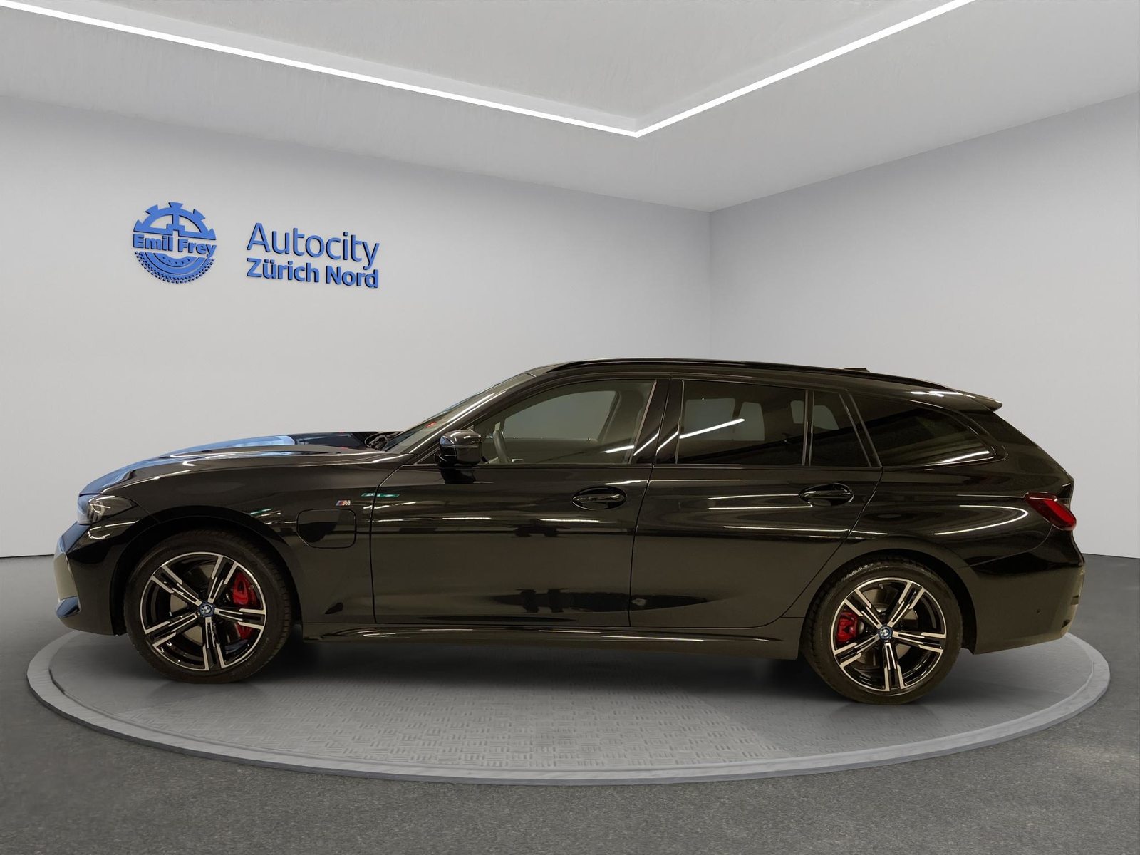 BMW 320e xDrive Touring, Plug-in-Hybrid Benzina/Elettrica, Occasioni / Usate, Automatico - 5
