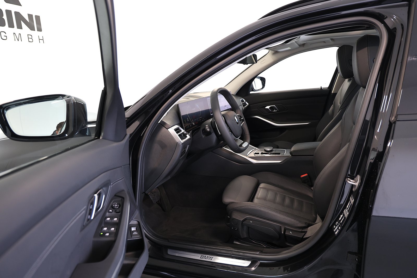 BMW 320d 48V Touring Steptronic, Mild-Hybrid Diesel/Electric, Second hand / Used, Automatic - 6