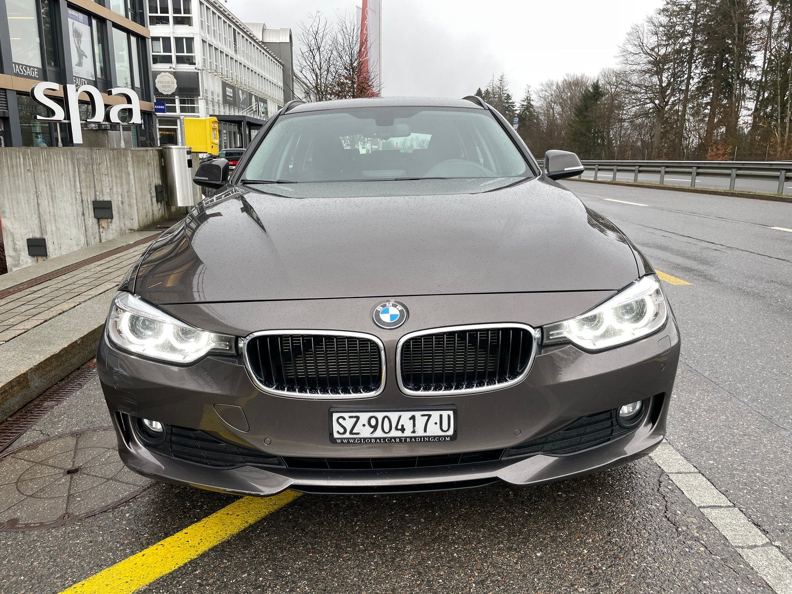 BMW 320d Touring, Diesel, Occasion / Gebraucht, Handschaltung - 2