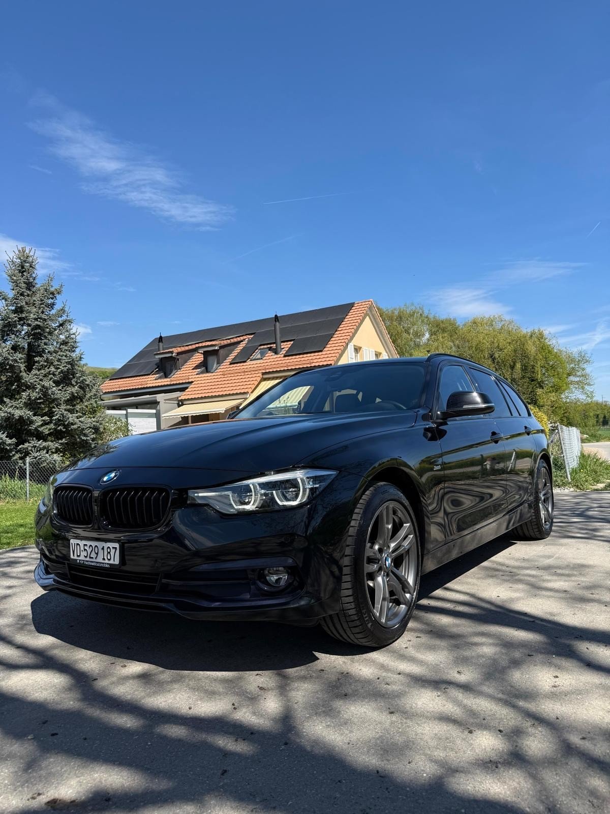 BMW 320d Touring Edition Sport Line Steptronic, Diesel, Occasion / Gebraucht, Automatik - 3