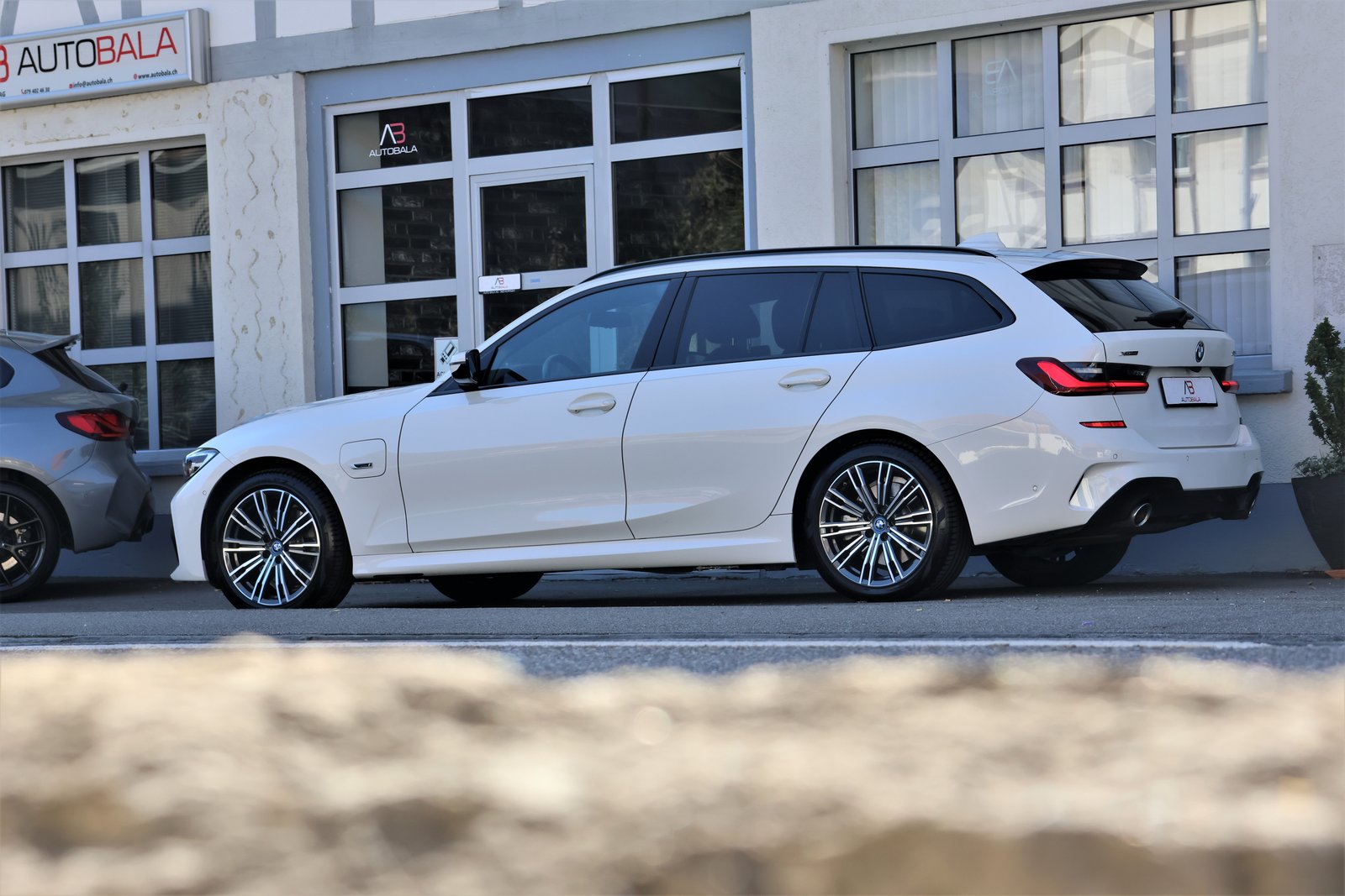 BMW 320e Touring M Sport Steptronic (CH) + 1500KG AHK, Hybride Rechargeable Essence/Électricité, Occasion / Utilisé, Automatique - 3