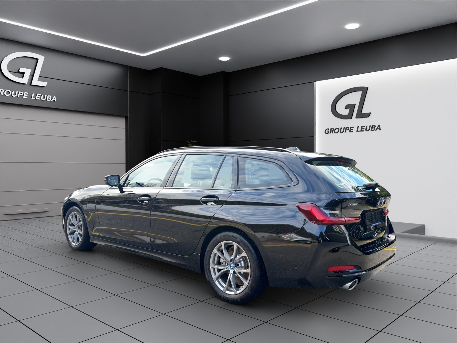 BMW 320e Touring, Hybride Rechargeable Essence/Électricité, Occasion / Utilisé, Automatique - 4