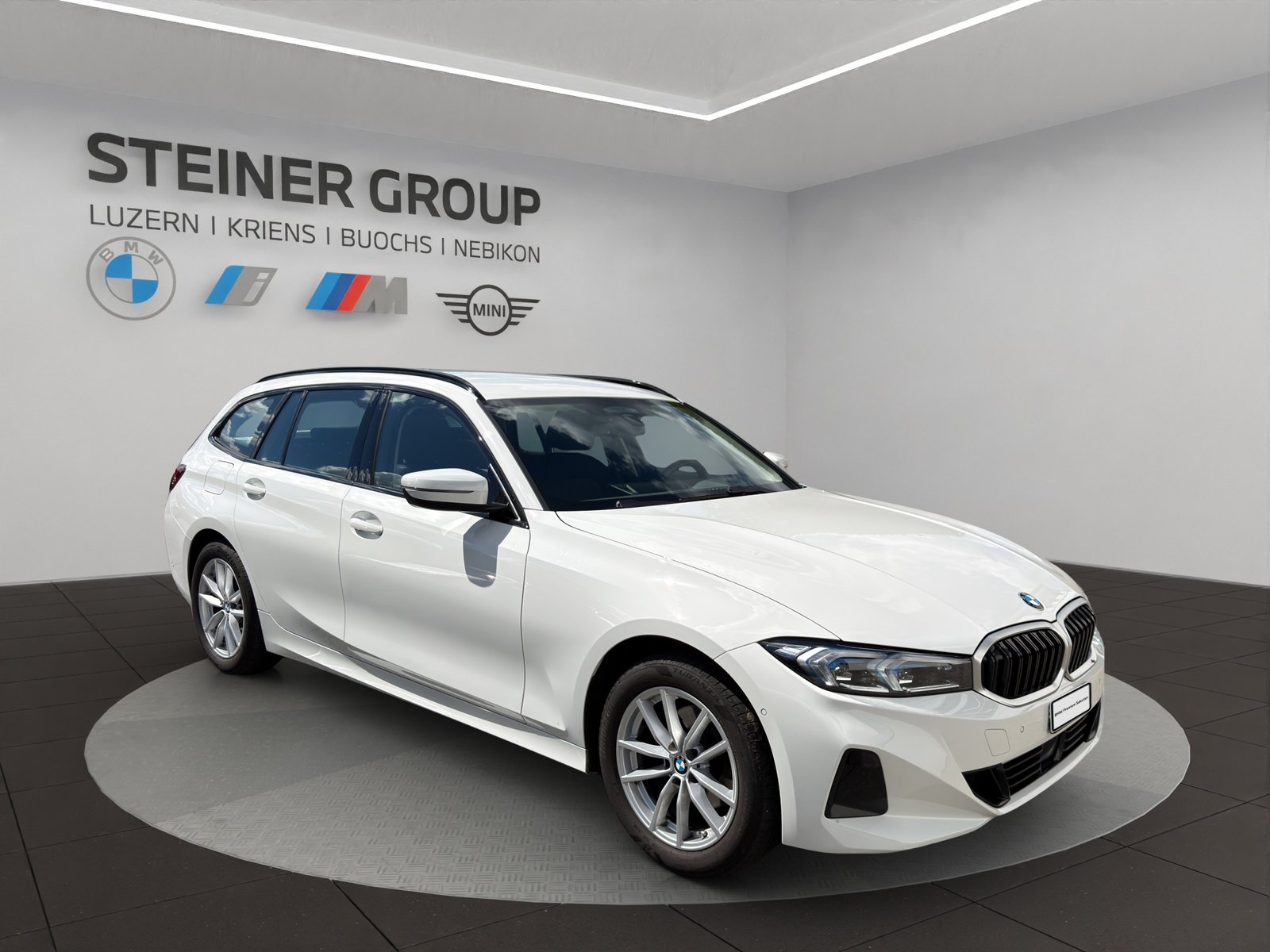 BMW 320d 48V Touring Steptronic, Mild-Hybrid Diesel/Electric, Second hand / Used, Automatic - 3