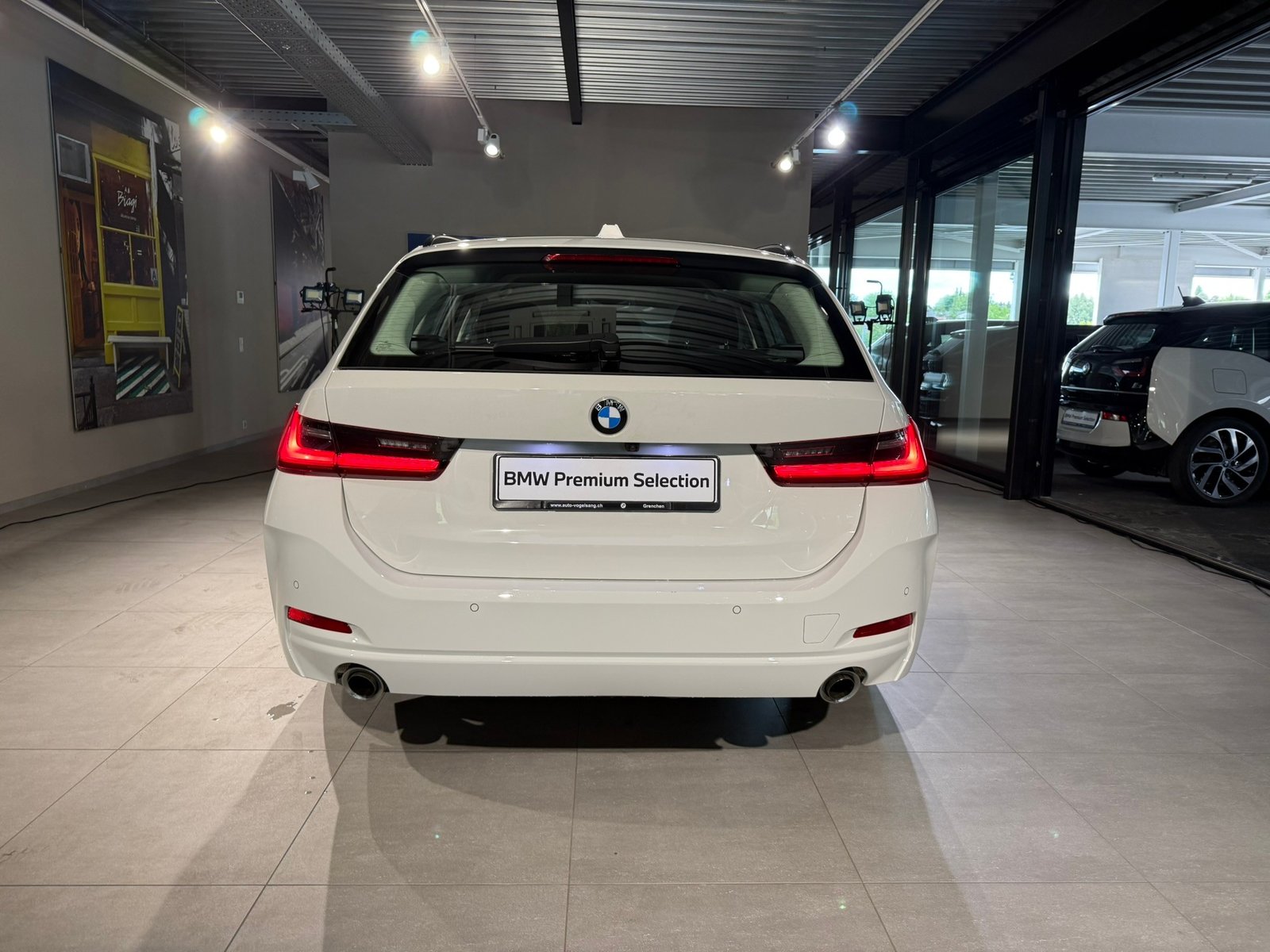 BMW 320d 48V Touring Steptronic, Mild-Hybrid Diesel/Electric, Second hand / Used, Automatic - 6