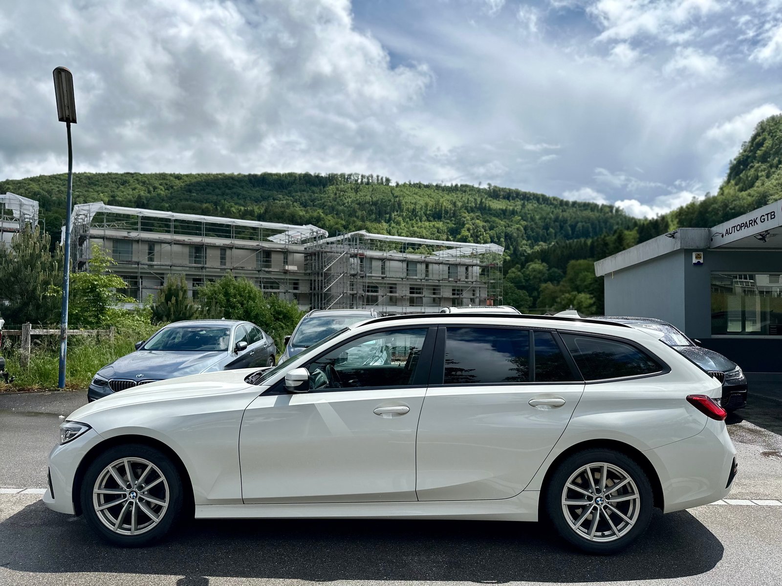 BMW 320d Touring Steptronic, Diesel, Occasion / Utilisé, Automatique - 4