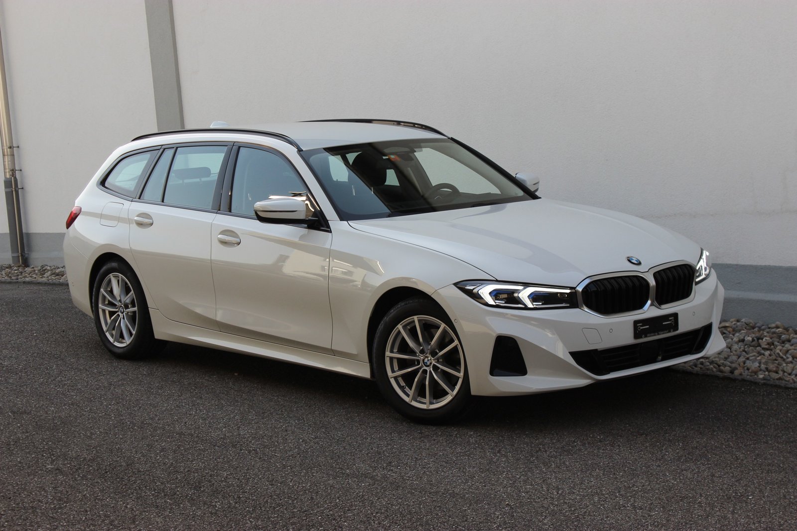 BMW 320d 48V Touring *ANHÄNGERKUPPLUNG*
