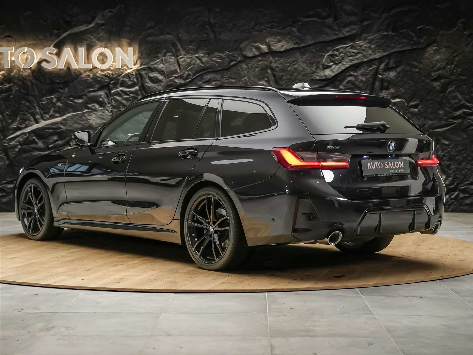 BMW 320d Touring M Sport *Facelift*CH-Auto*Panorama*H, Diesel, Occasion / Utilisé, Automatique - 3