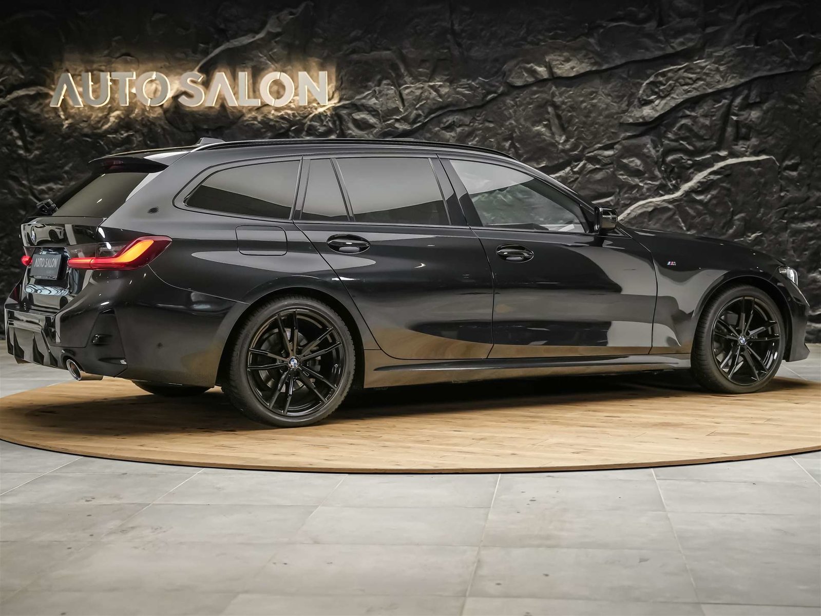 BMW 320d Touring M Sport *Facelift*CH-Auto*Panorama*H, Diesel, Occasion / Utilisé, Automatique - 5