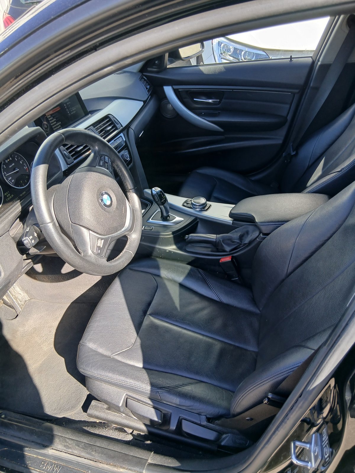 BMW 320i Touring Steptronic, Benzina, Occasioni / Usate, Automatico - 7