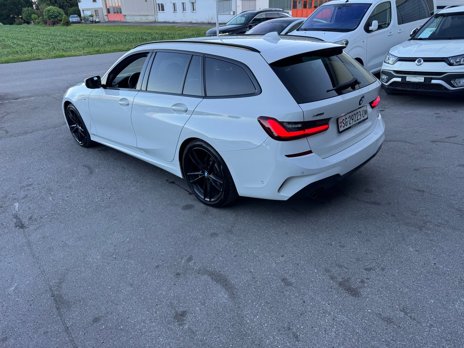 BMW 320d 48V Touring M Sport Steptronic, Mild-Hybrid Diesel/Elektro, Occasion / Gebraucht, Automatik - 3