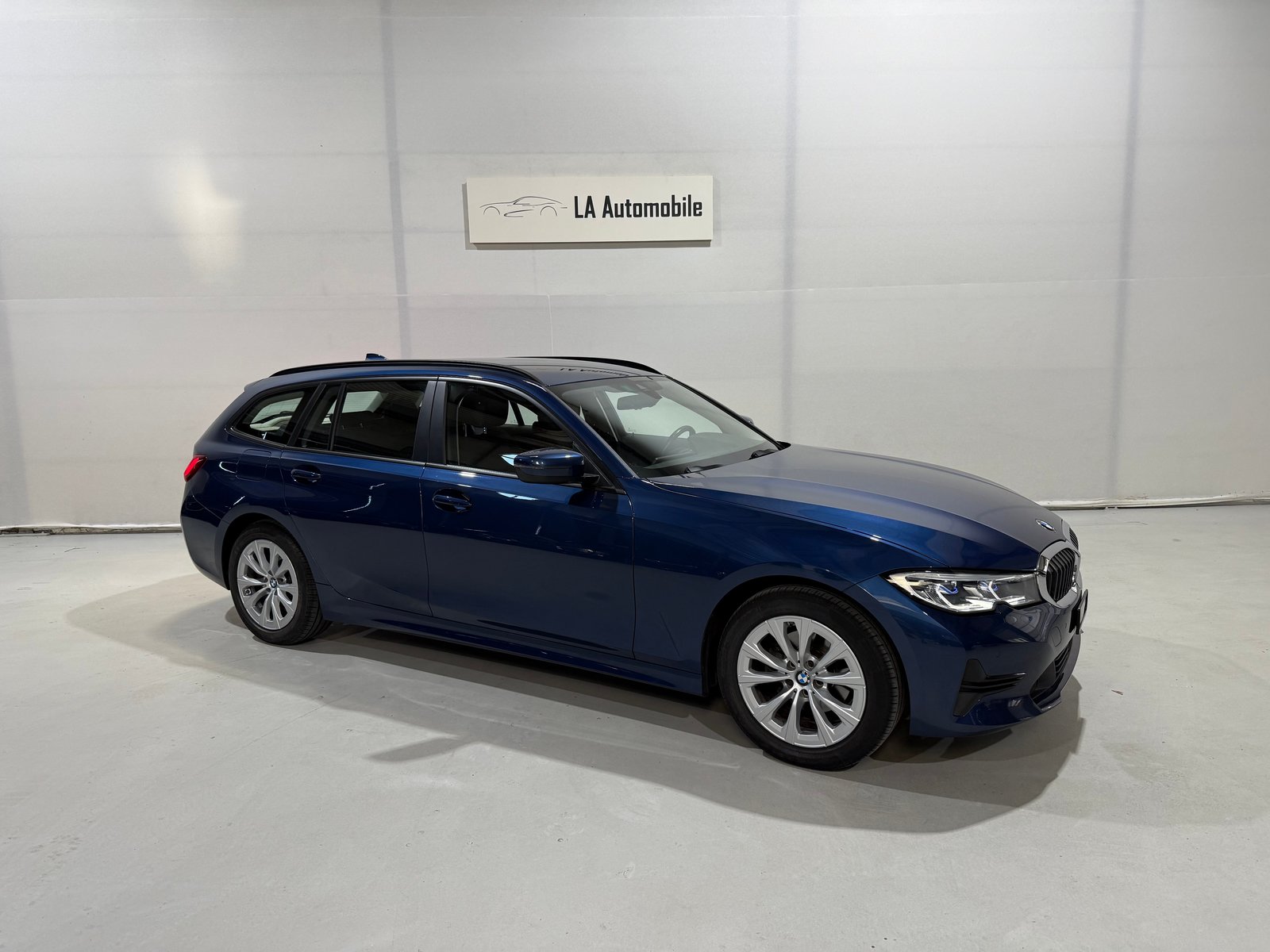 BMW 320d 48V Touring Steptronic, Mild-Hybrid Diesel/Electric, Second hand / Used, Automatic - 6