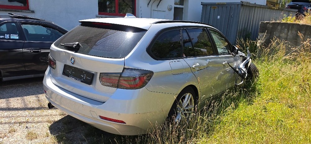 BMW 320i Touring Luxury Line, Essence, Occasion / Utilisé, Manuelle - 6