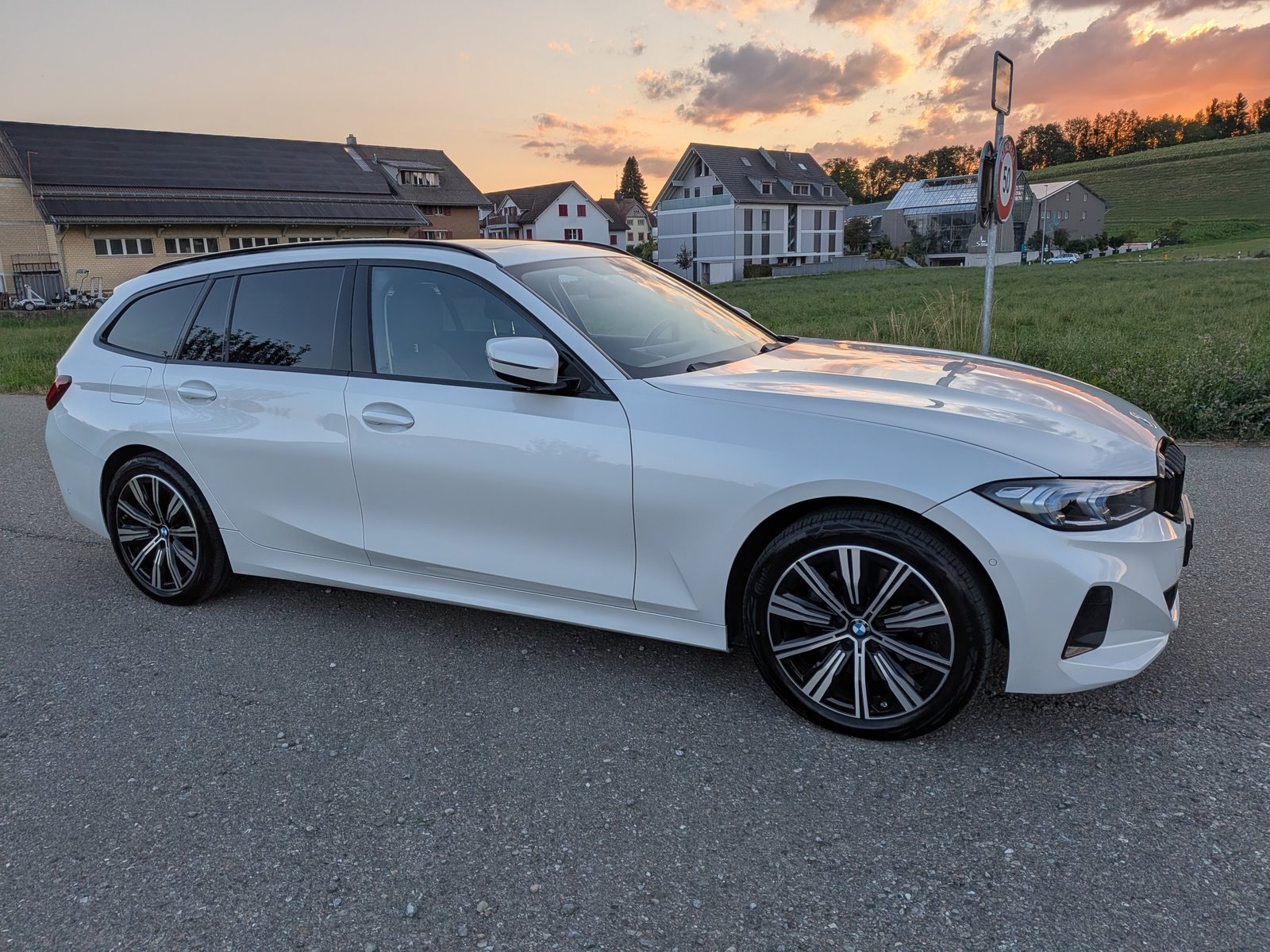 BMW 320d 48V Steptronic Sport Line, Mild-Hybrid Diesel/Electric, Second hand / Used, Automatic - 2